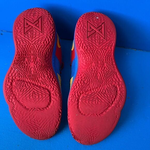 Men's 2018 Nike PG 2 Yellow /Red/Bue Cushioned Basketball Shoes Size 8 - Picture 5 of 6